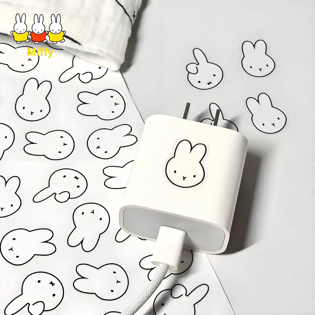 Tablet Cute Accessories - かわいいアニメミッフィーウサギ水カップステッカーかわいい漫画コンピュータ装飾ステッカー Diy 防水電話ケースステッカー