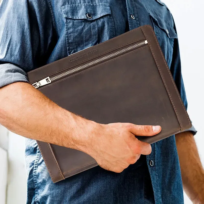 レザータブレット収納バッグ Apple iPad用 ジッパー - Tablet Tech Accessories のレビューと価格