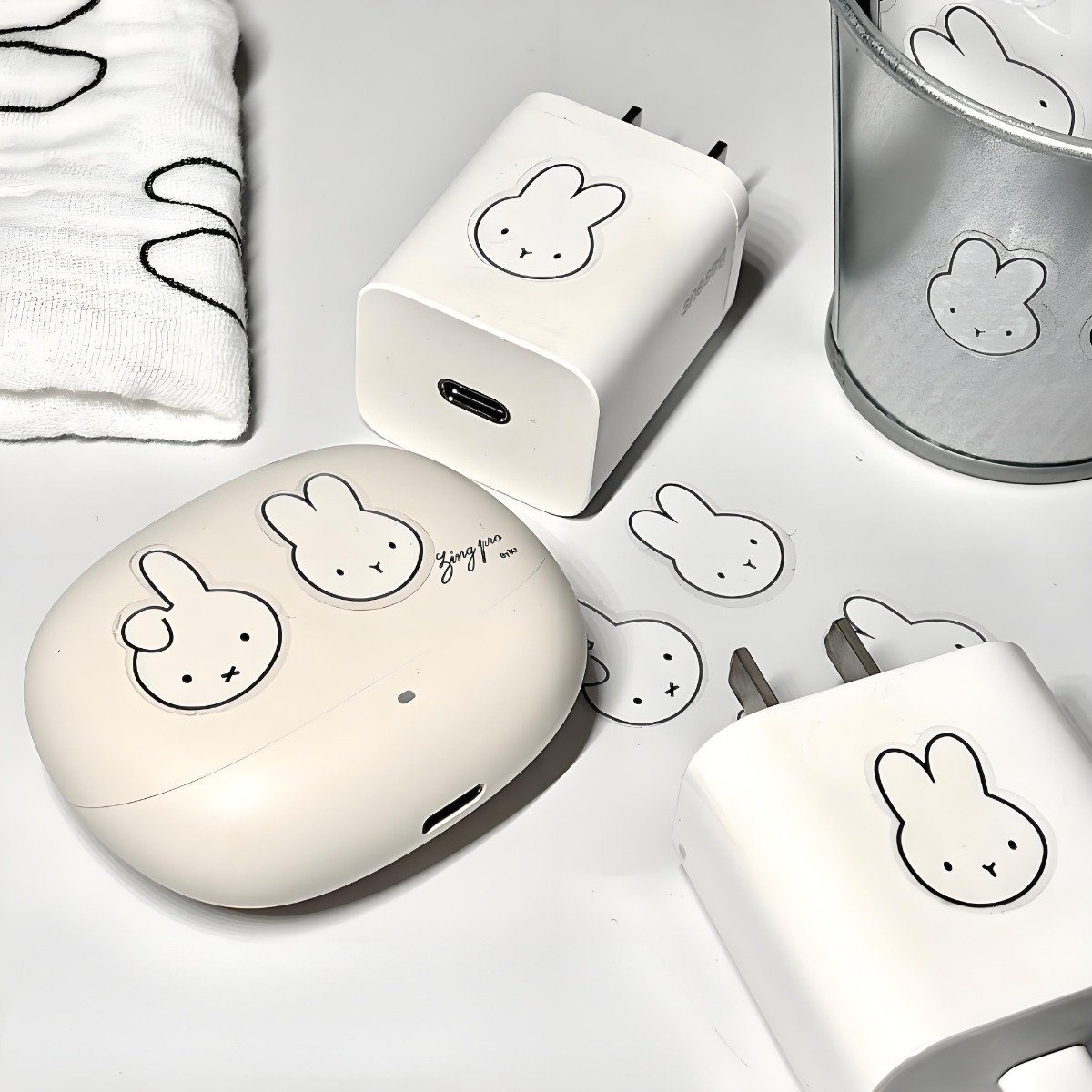 かわいいアニメミッフィーウサギ水カップステッカーかわいい漫画 - Tablet Cute Accessories のレビューと価格