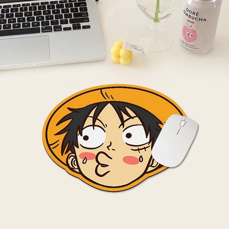 ワンピース ルフィ マウスパッド、小型コンピューターデスクマ - Tablet Cute Accessories のレビューと価格